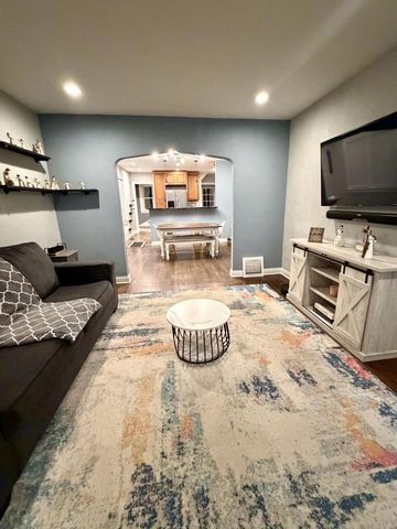 2007 27th STREET, Kenosha, WI 53140