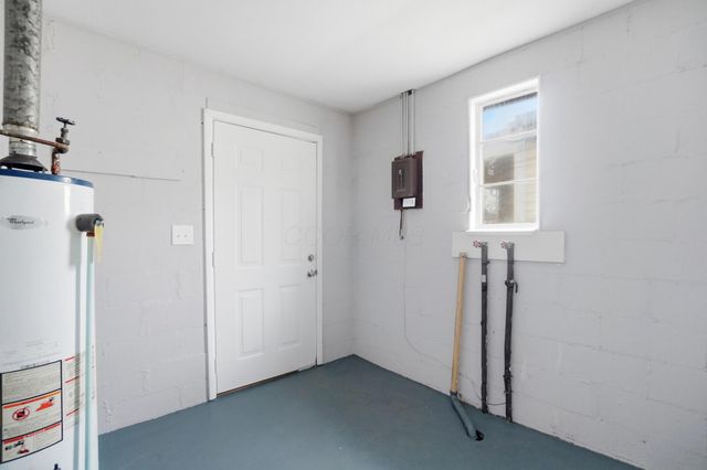 255 E Woodrow Avenue, Columbus, OH 43207