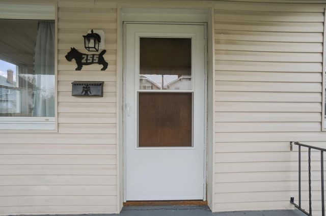 255 E Woodrow Avenue, Columbus, OH 43207