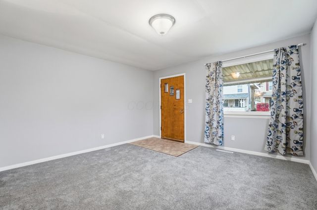 255 E Woodrow Avenue, Columbus, OH 43207