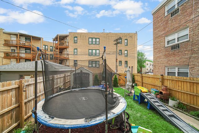 9115 N Gross Point Road, Skokie, IL 60077