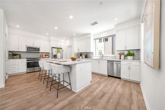 315 Placemark, Irvine, CA 92614