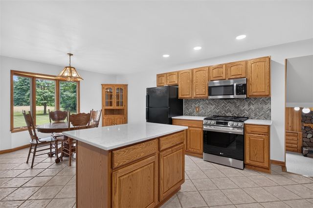 14520 Wheaton Road, Brooklyn, MI 49230