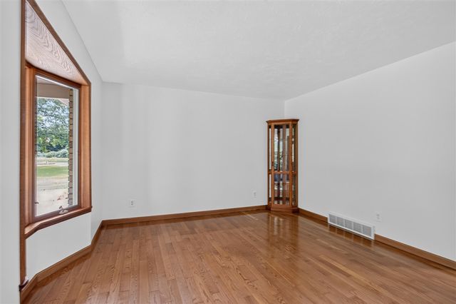 14520 Wheaton Road, Brooklyn, MI 49230