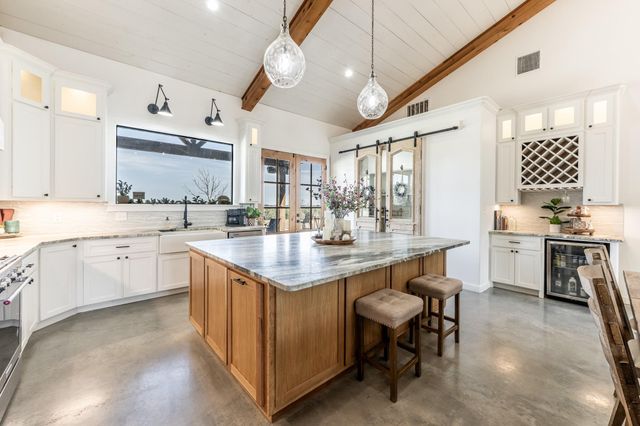 150 Bullyvard, Livingston, TX 77351