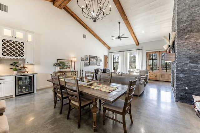 150 Bullyvard, Livingston, TX 77351