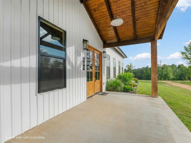 150 Bullyvard, Livingston, TX 77351