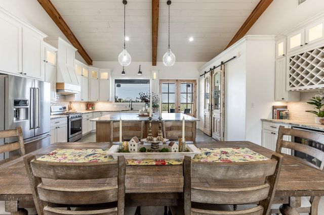 150 Bullyvard, Livingston, TX 77351