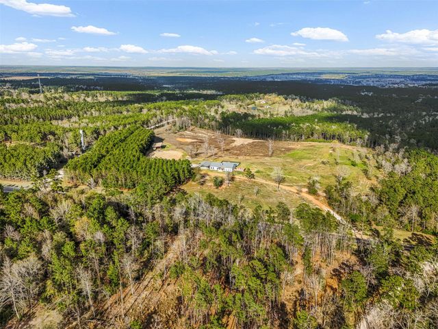 150 Bullyvard, Livingston, TX 77351