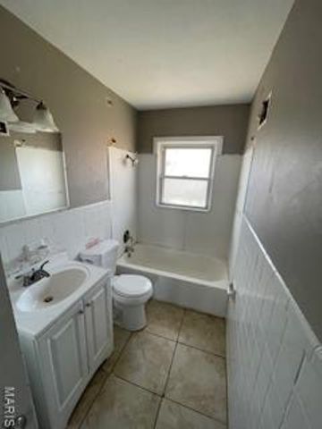 10356 Saint Matthew Lane, St Ann, MO 63074