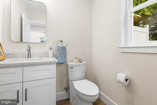 486 SHURS LN, Philadelphia, PA 19128