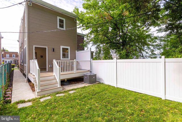 486 SHURS LN, Philadelphia, PA 19128