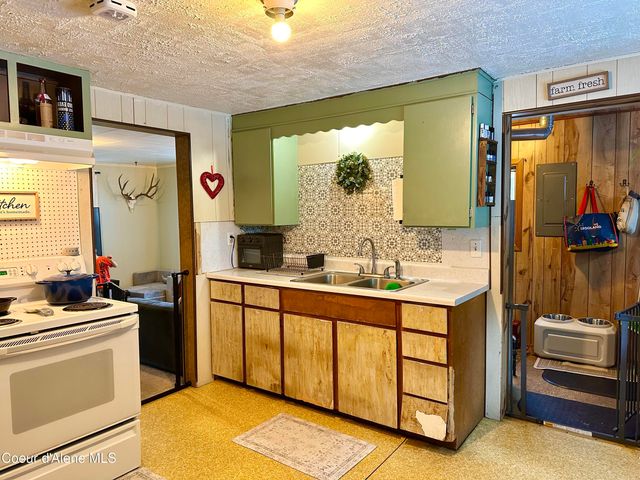 603 E Larch AVE, Osburn, ID 83849