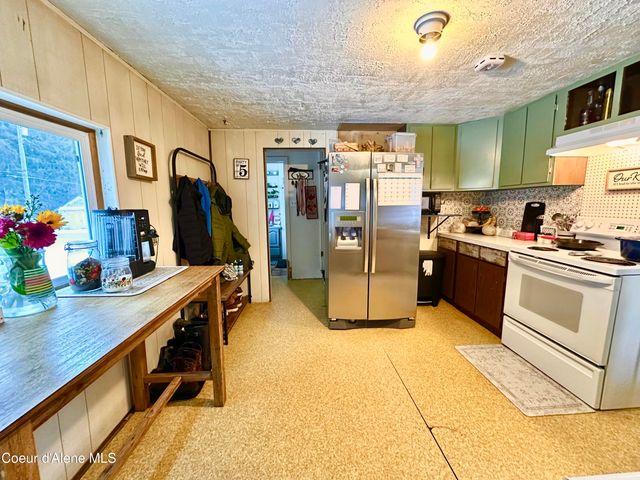 603 E Larch AVE, Osburn, ID 83849