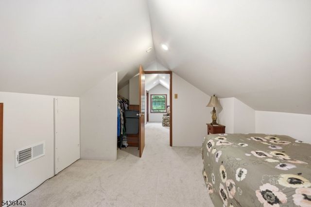 8 Ivan Rd, West Milford Twp., NJ 07480