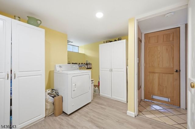 8 Ivan Rd, West Milford Twp., NJ 07480