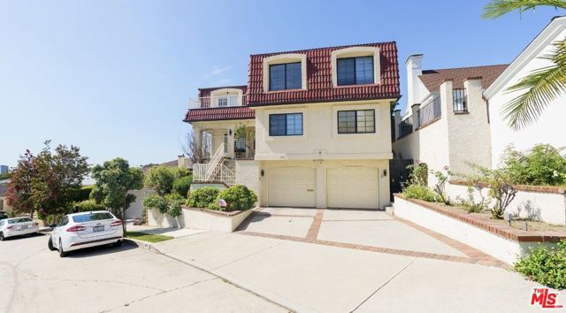 359 Dalkeith Avenue, Los Angeles, CA 90049