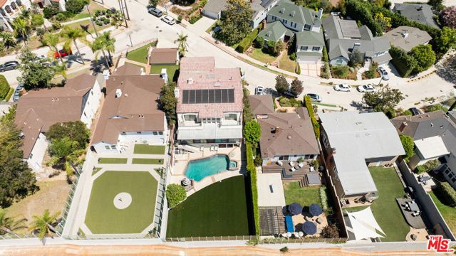 359 Dalkeith Avenue, Los Angeles, CA 90049