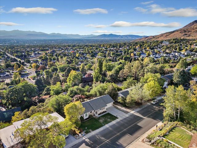 49 N 1300 E, Pleasant Grove, UT 84062