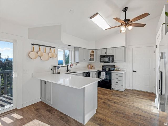 49 N 1300 E, Pleasant Grove, UT 84062