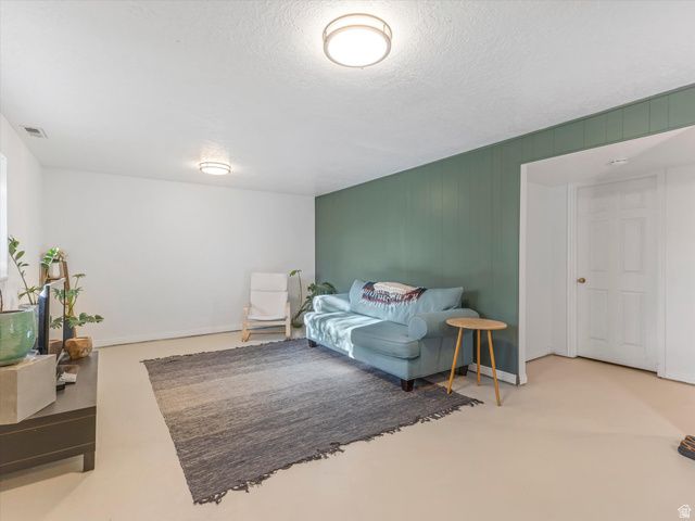 49 N 1300 E, Pleasant Grove, UT 84062