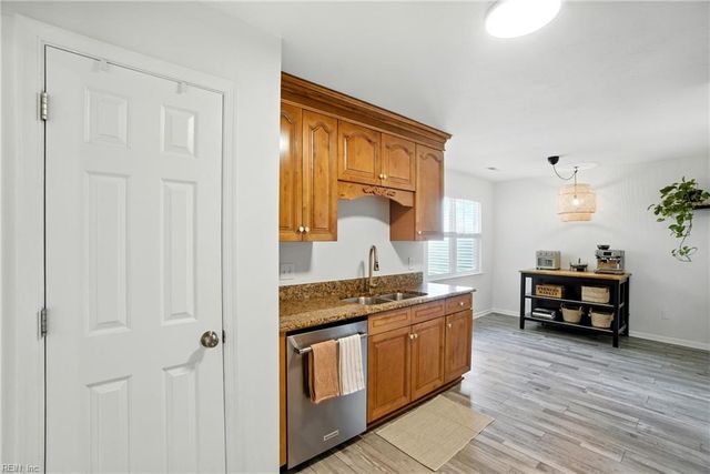 1808 Gershwin DR, Virginia Beach, VA 23454