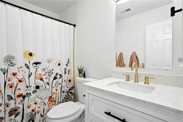 1808 Gershwin DR, Virginia Beach, VA 23454