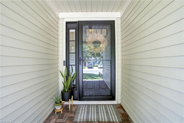 1808 Gershwin DR, Virginia Beach, VA 23454