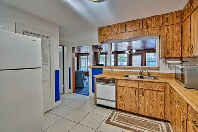 302 NW 19 STREET, Gainesville, FL 32603
