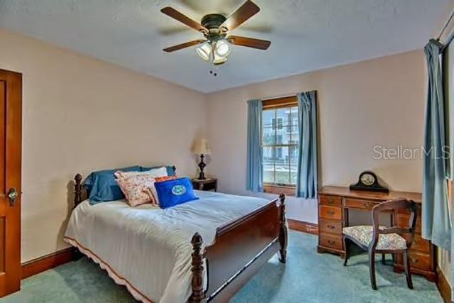 302 NW 19 STREET, Gainesville, FL 32603