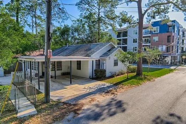 302 NW 19 STREET, Gainesville, FL 32603