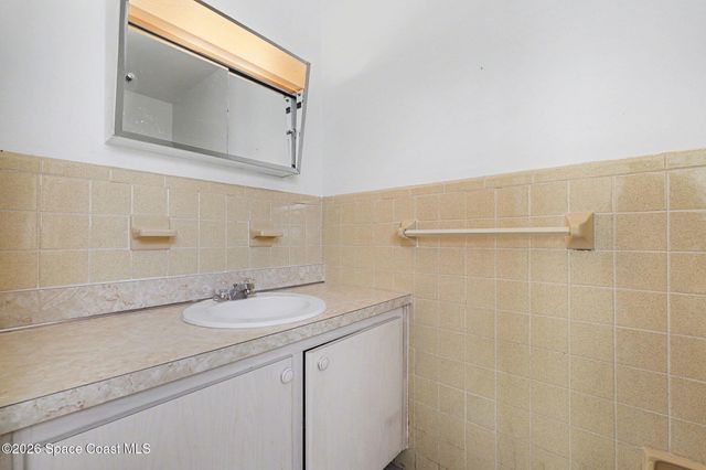 205 Hickory Avenue, Merritt Island, FL 32953