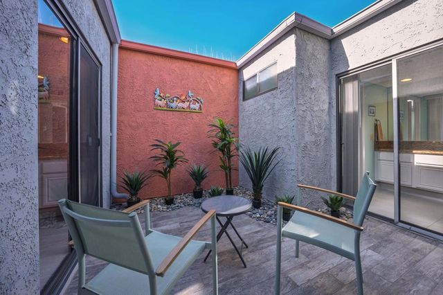 2821 Calle Arandas, Palm Springs, CA 92264