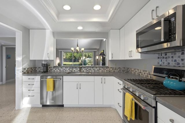 2821 Calle Arandas, Palm Springs, CA 92264