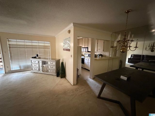 3101 Lorna Rd Apt 112, Hoover, AL 35216