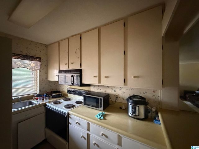 3101 Lorna Rd Apt 112, Hoover, AL 35216