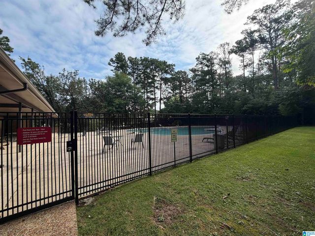 3101 Lorna Rd Apt 112, Hoover, AL 35216