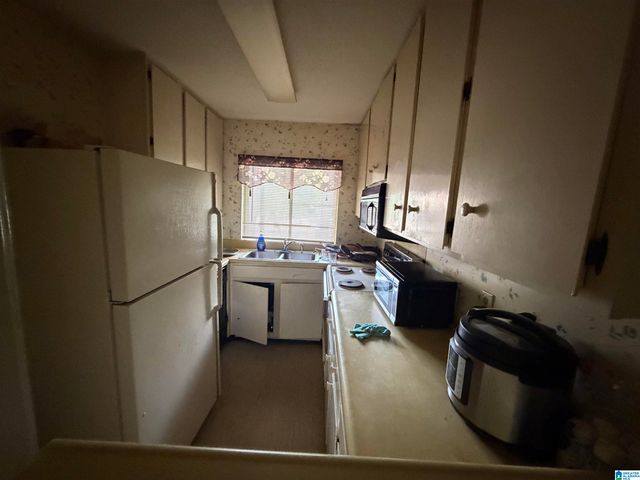 3101 Lorna Rd Apt 112, Hoover, AL 35216