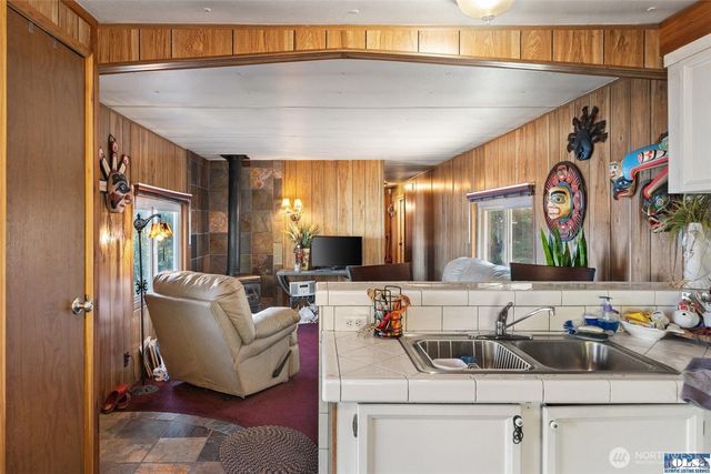 51 N Old Mill Hill Road, Hoodsport, WA 98548