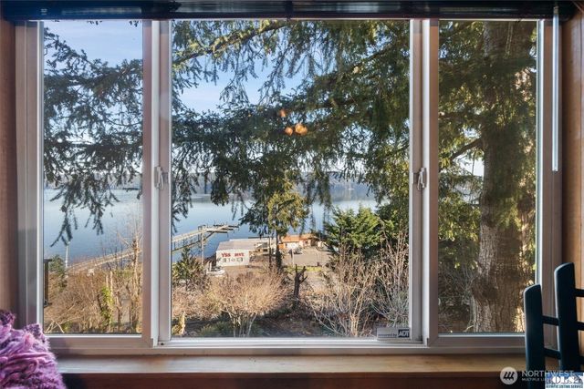 51 N Old Mill Hill Road, Hoodsport, WA 98548