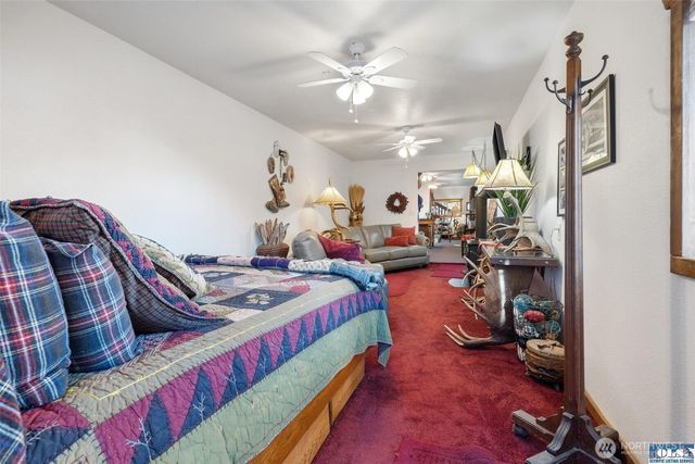 51 N Old Mill Hill Road, Hoodsport, WA 98548