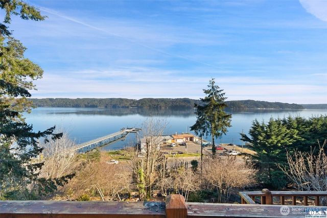 51 N Old Mill Hill Road, Hoodsport, WA 98548