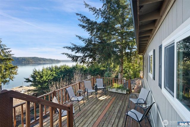 51 N Old Mill Hill Road, Hoodsport, WA 98548