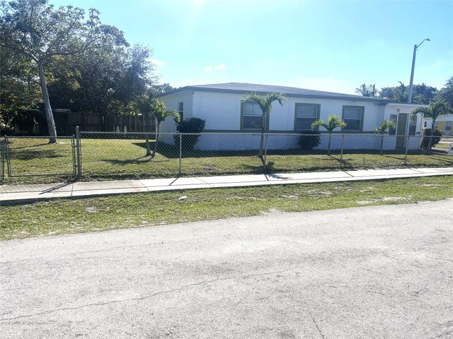 3050 NW 5th Ct, Fort Lauderdale, FL 33311