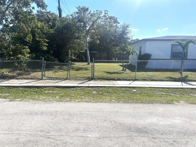 3050 NW 5th Ct, Fort Lauderdale, FL 33311