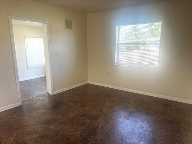 3050 NW 5th Ct, Fort Lauderdale, FL 33311