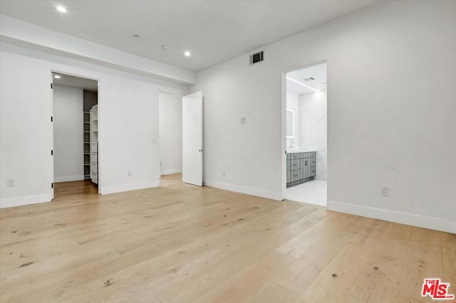 733 N Gramercy Place, Los Angeles, CA 90038