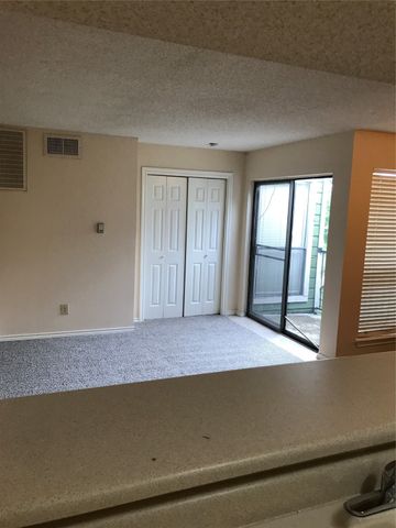 9807 Walnut Street 303, Dallas, TX 75243