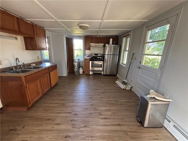 10 Sisson Street, West Warwick, RI 02893