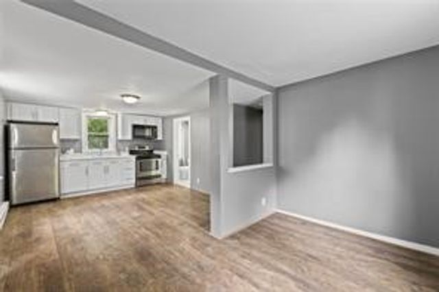 10 Sisson Street, West Warwick, RI 02893